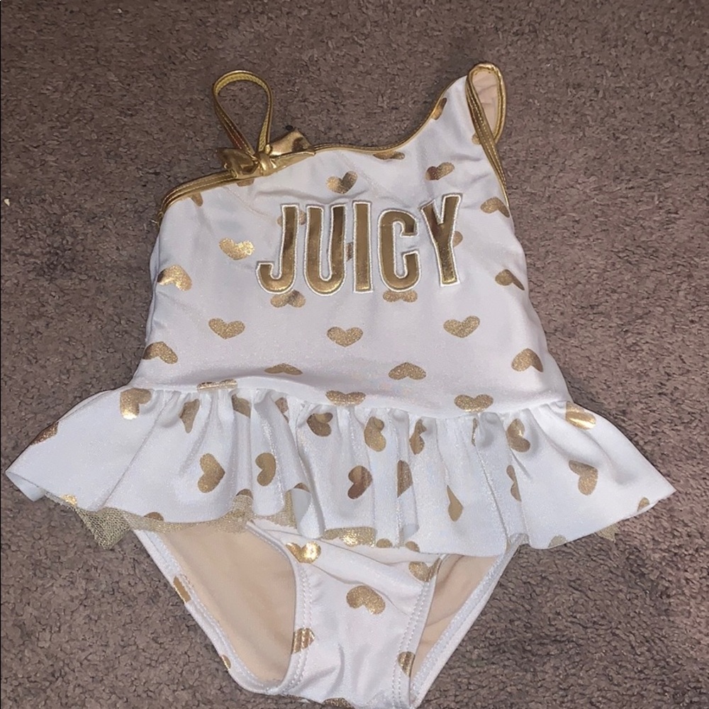 Bathing suit